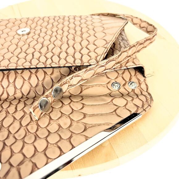 Faux Snakeskin Women's Clutch Removable Single Strap - Picture 6 of 6